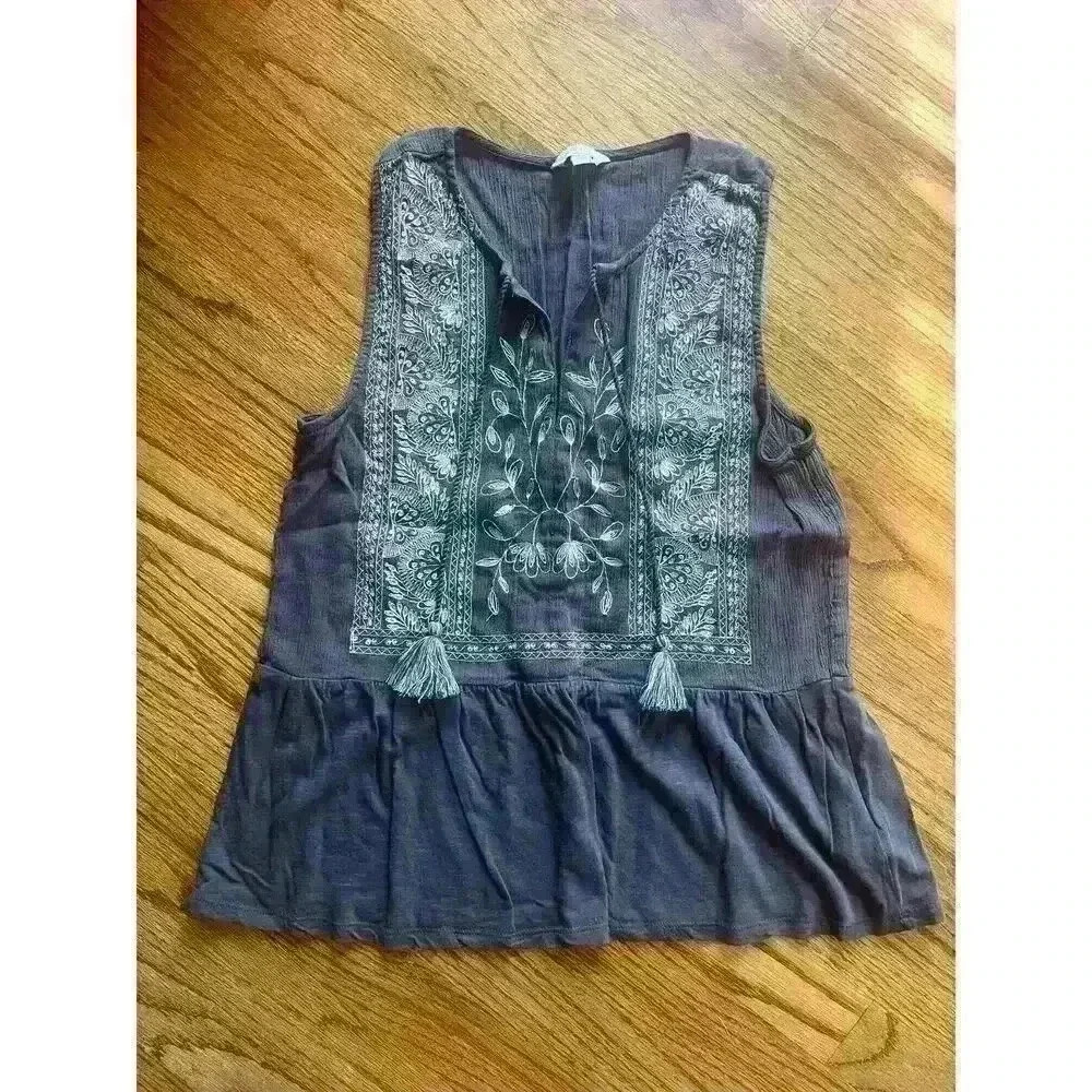 Lucky Brand top with embroidery